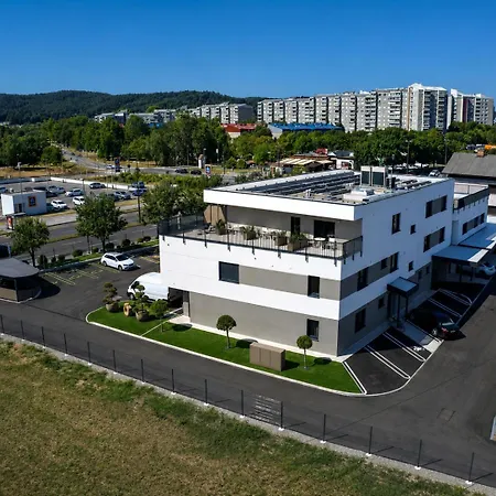 Hotel The One Boutique 4*