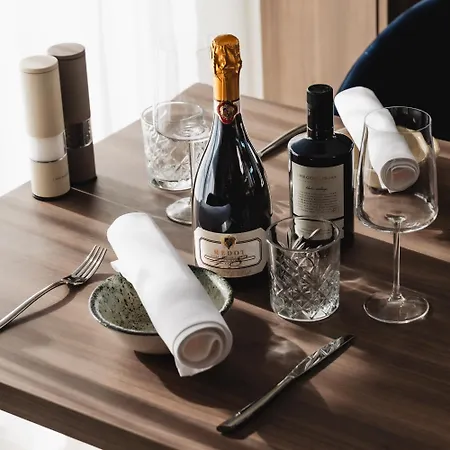 Hotel The One Boutique 4*